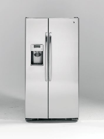 GE® 29-cu.-ft. Side-by-Side Refrigerator.