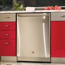 GE Cafe™ dishwasher with SmartDispense™ technology