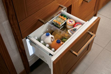 GE Monogram® 30-inch refrigerator