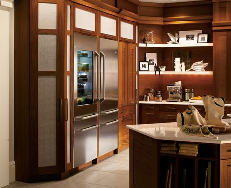 GE Monogram® 30-inch refrigerator