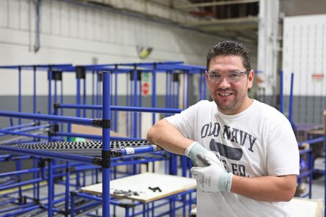 Chris Gomez, GE Dishwasher Employee