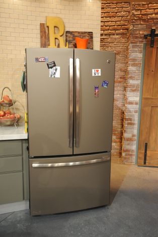 RACHAEL RAY GE Refrigerator in Slate