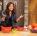 RACHAEL RAY on set with GE Appliances