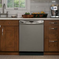 GE® dishwasher with Slate finish (Model GDWF150VES) GE® dishwasher with Slate finish (Model GDWF150VES)