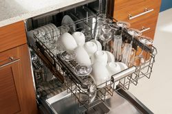 GE Monogram® Dishwasher (Model ZDT870) 