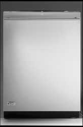 GE Monogram® Dishwasher (Model ZDT870SSF) 