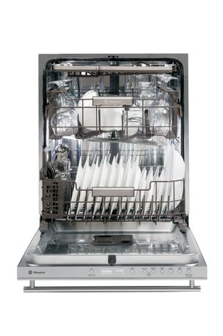 GE Monogram® Dishwasher (Model ZDT870SSF) 