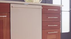 GE Monogram® Dishwasher (Model ZDT870)