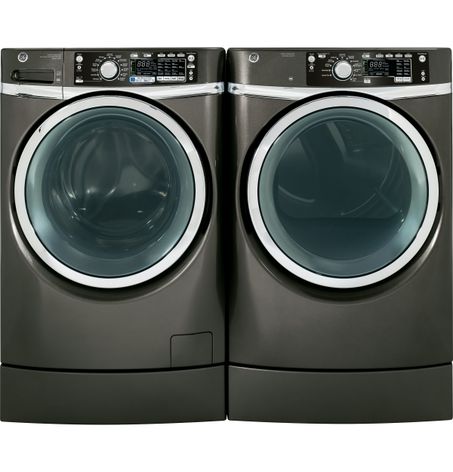 GE® RightHeight™ Design frontload washer and dryer 