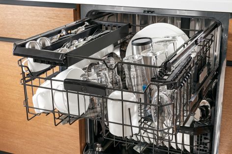 GE Profile™ Series Dishwasher (PDT760SSFSS)