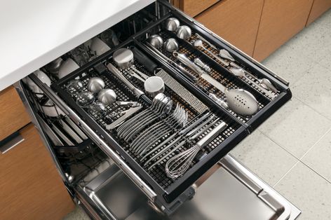 GE Profile™ Series Dishwasher (PDT760SSFSS)