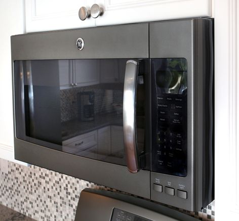 GE® over-the-range microwave (JVM7195EFES)