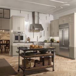 GE Monogram® French door wall oven (model ZET1FHSS)