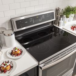 Edge-to-Edge with Induction Cooktop