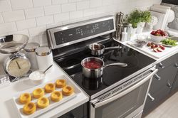 Edge-to-Edge Induction Cooktop