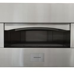 GE Monogram® Pizza Oven Brings Old World Flavor to the Luxury Modern Kitchen GE Monogram® Pizza Oven Brings Old World Flavor to the Luxury Modern Kitchen