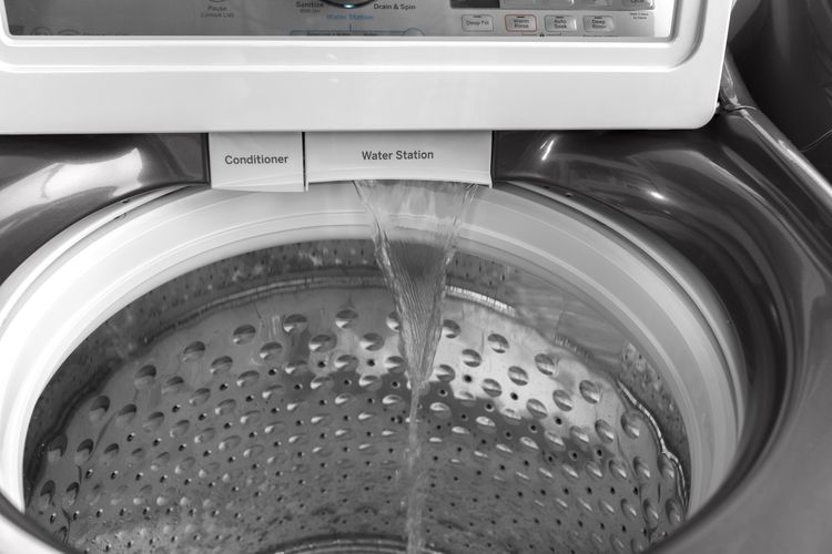 Top Load Washer with Soapy Water Pretreating Station