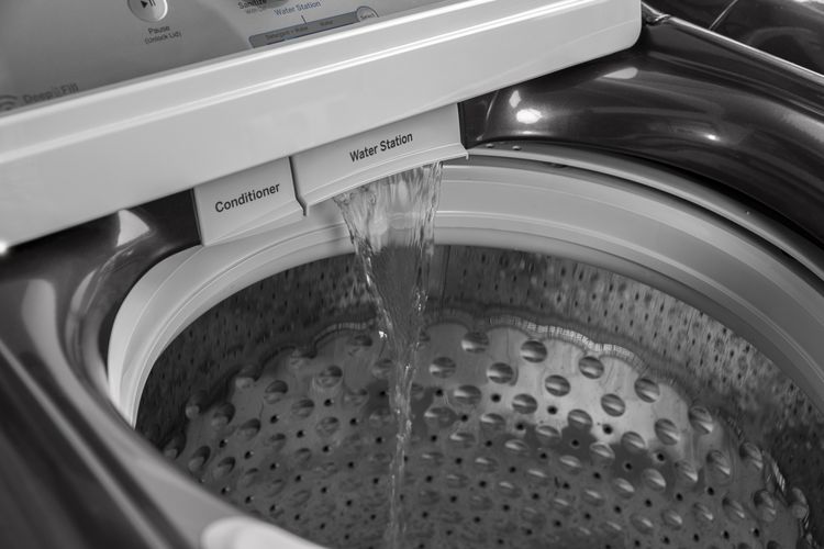 Top Load Washer with Soapy Water Pretreating Station