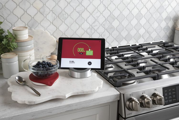 GE Café™ Gas Front Control Slide-in Range