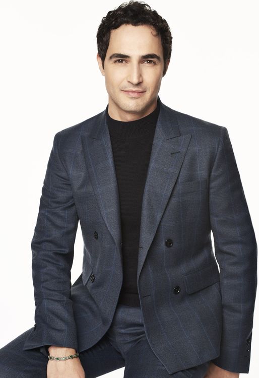 Leading global fashion designer and author Zac Posen