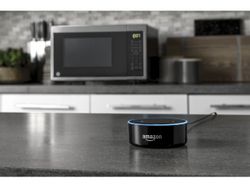 GE Smart Microwave with Scan-to-Cook Technology GE Smart Microwave with Scan-to-Cook Technology