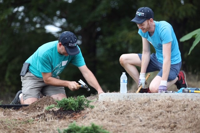 Newburg neighborhood volunteer projects