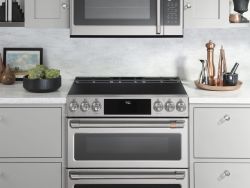 CAFÉ Introduces First-Ever Customizable Stainless to Professional Collection of Appliances CAFÉ Introduces First-Ever Customizable Stainless to Professional Collection of Appliances