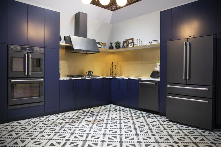 CAFE 2019 KBIS Matte Black Kitchen Suite