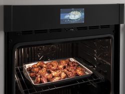 Oven with Air Fry Wings