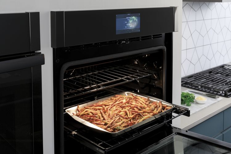 Oven with Air Fry Fries
