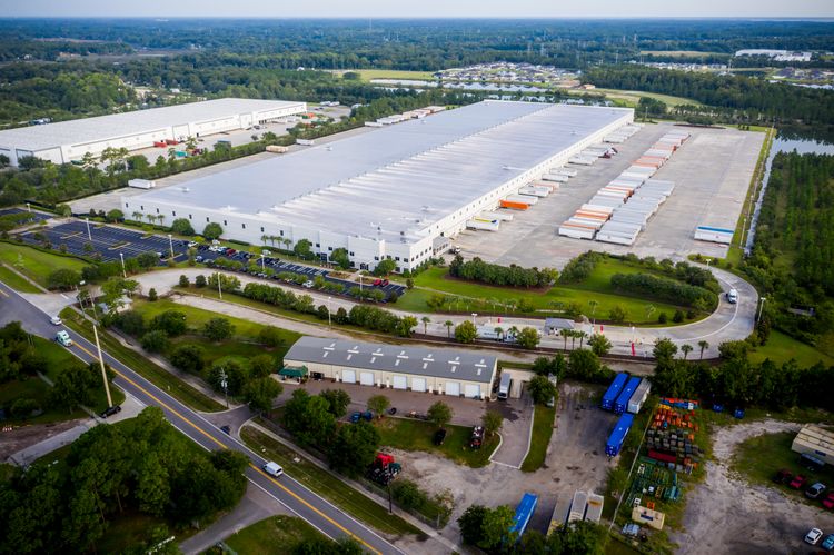 Exterior of GE Appliances Smart Distribution Center in Jacksonville, FL