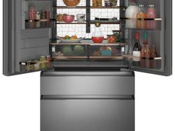 CAFÉ Modern Glass Four-Door Refrigerator Interior to be Manufactured at GE Appliance Park as Part of Multi-Million Investment, Creating 260 New Jobs CAFÉ Modern Glass Four-Door Refrigerator Interior to be Manufactured at GE Appliance Park as Part of Multi-Million Investment, Creating 260 New Jobs