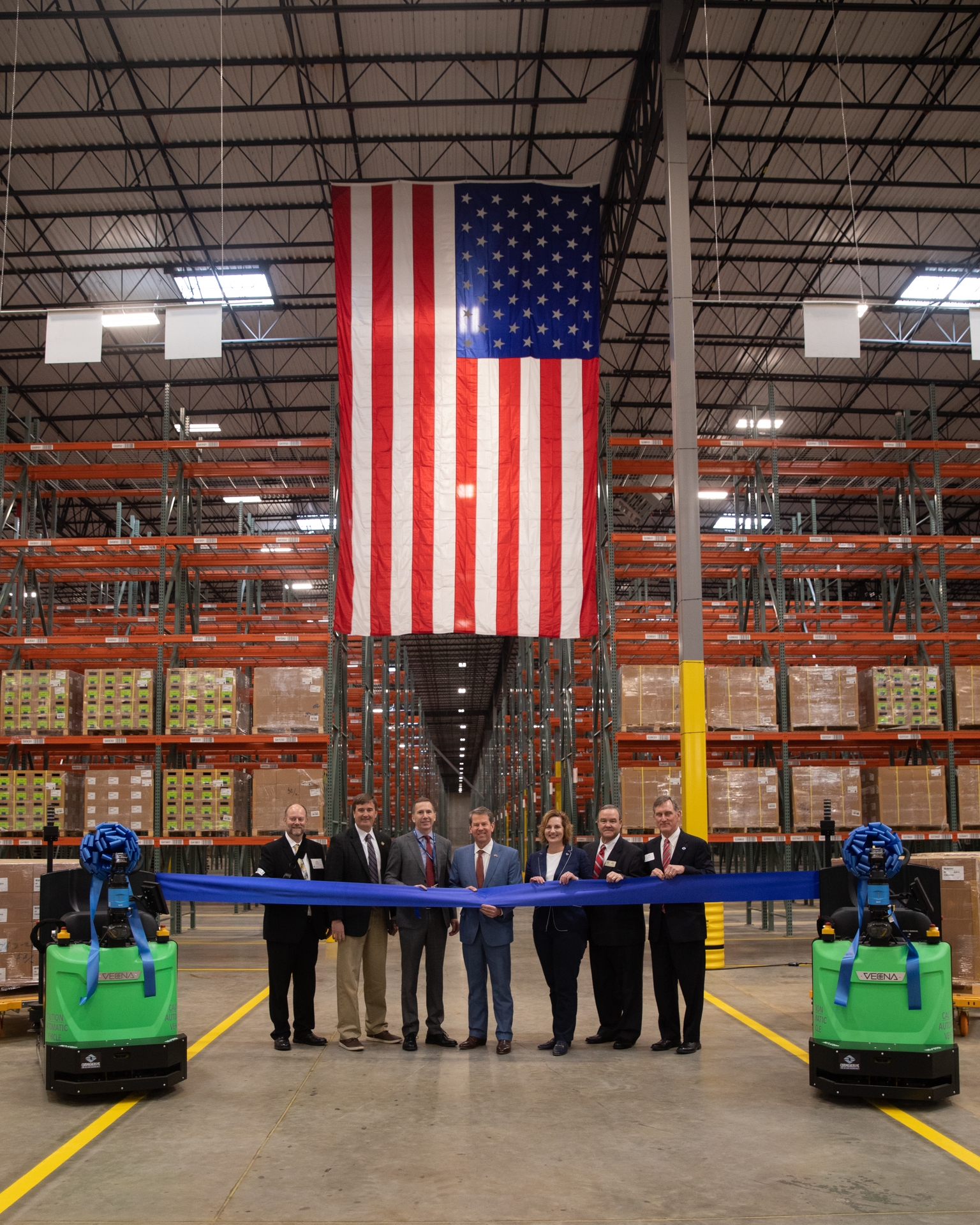 Gov Kemp and GEA officials open the Southern Logistics Center