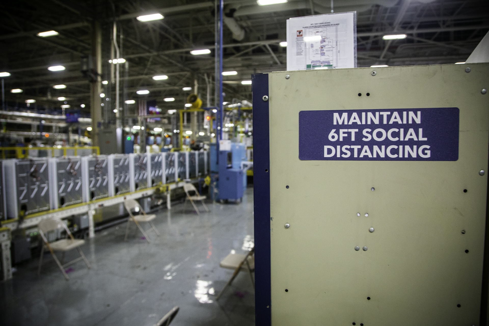 Reminder to Social Distance at a GEA Plant