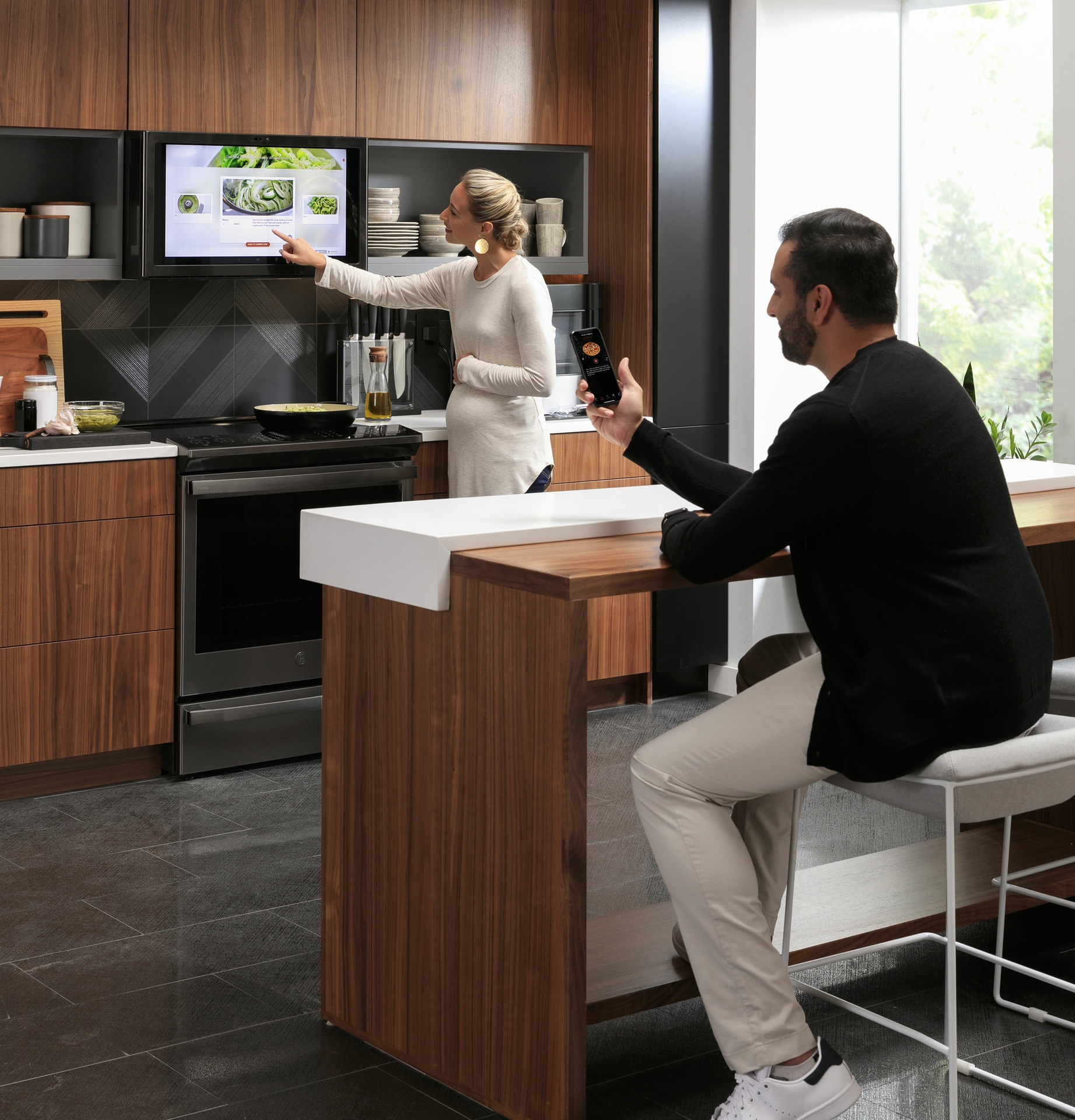The Kitchen Hub makes connected cooking easy