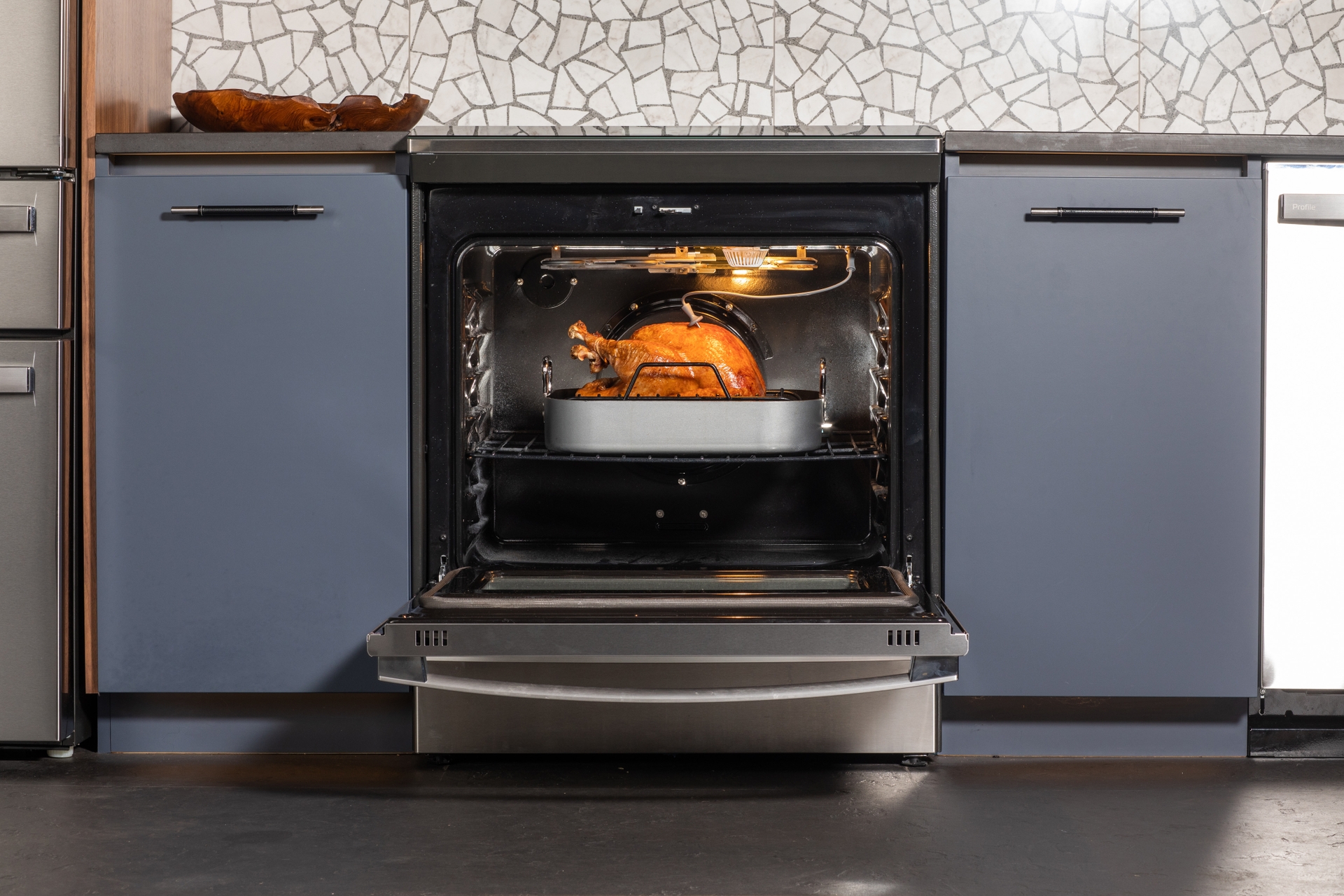 By using a meat probe, Turkey Mode can help users achieve a perfectly juicy and tender centerpiece of the Thanksgiving meal.