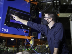 University of Louisville Speed School and Industry 4.0 Development Program graduate Collie Crawford is reviewing GE Appliances’ proprietary software and test systems on the new dishwasher test loop in Louisville, Ky.