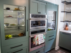 As part of the partnership, Monogram designed the kitchen layout for The LEE Initiative and donated a full suite of its latest professional appliances to be used by the visiting chefs when they are in town for instruction from Chef Edward Lee.