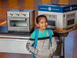 GE Appliances Partners with Kitchen Possible to Support Chicago Families