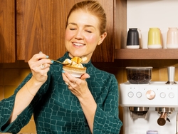 Jeni Britton, Founder and Chief Creative Officer of Jeni's Splendid Ice Cream, Creates Custom Affogato Recipes with New Line of CAFÉ Espresso Makers