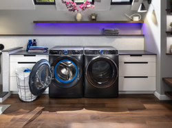 The GE Profile 950 Front Load Washer uses adaptive intelligence to learn usage tendencies for a customized laundry experience.
