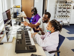 Best Buy Teen Tech Center