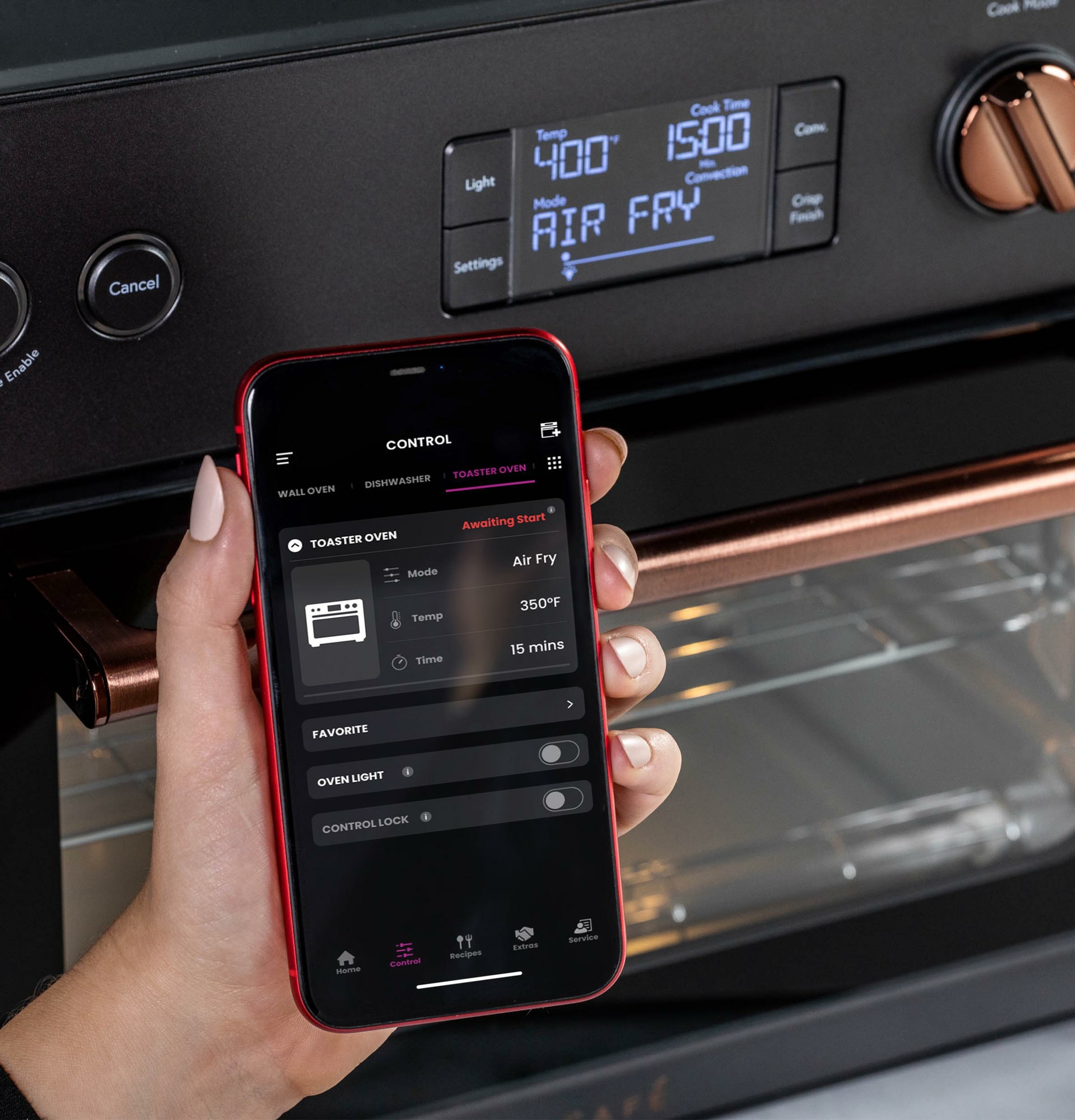 Control the CAFÉ™ Couture™ Oven from the Palm of Your Hand with the SmartHQ App