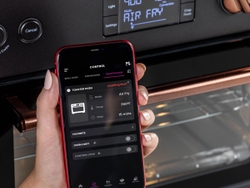 Control the CAFÉ™ Couture™ Oven from the Palm of Your Hand with the SmartHQ App