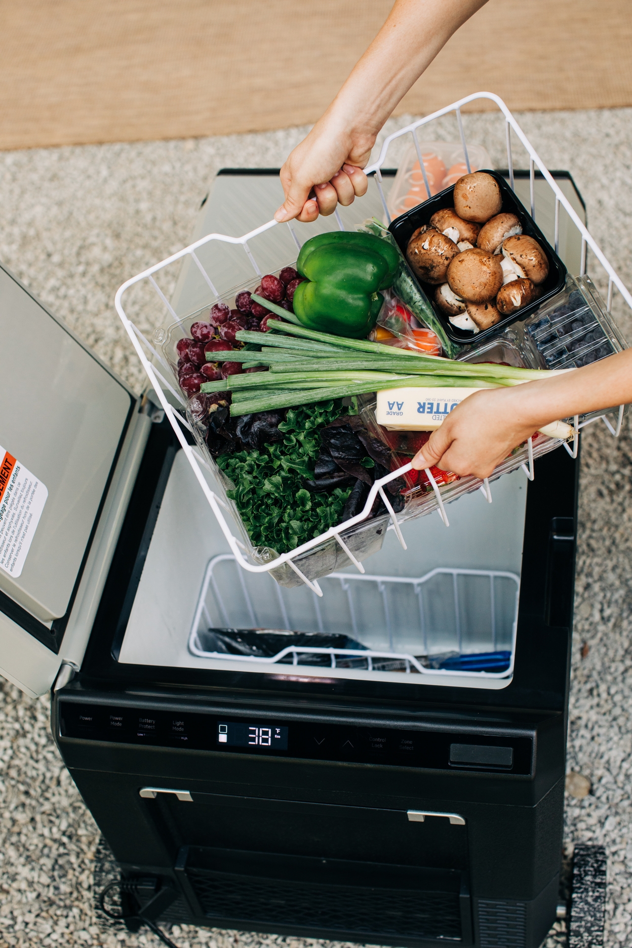 The GE Profile electric cooler, available in 50L single zone or 75L dual zone capacities.