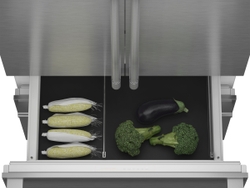 Monogram's Integrated Bottom Freezer with Temperature Control is used to customize based on your needs. 