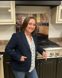Anne Rushing Vertical Kitchen