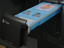 Technology saves time and effort with an intelligent dispenser that holds up to 32 loads of detergent and softener and automatically dispenses the right amount based on load size and detergent type Technology saves time and effort with an intelligent dispenser that holds up to 32 loads of detergent and softener and automatically dispenses the right amount based on load size and detergent type