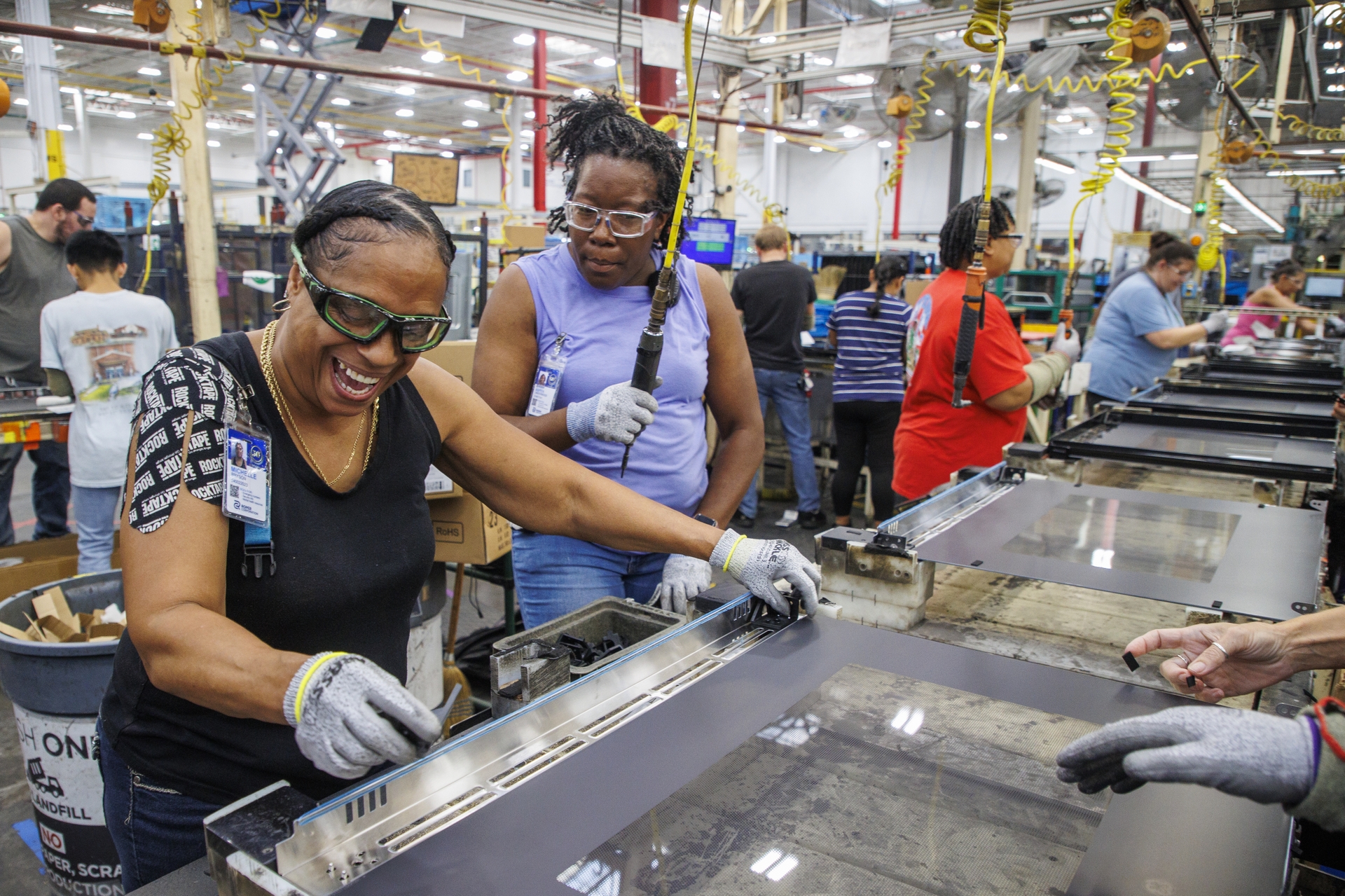 Roper Corporation — a wholly owned subsidiary of GE Appliances — a Haier company is finalizing a $118 million investment that’s adding new Roper employees Michelle Bryson (left) and Aspen Underwood work on a manufacturing line at plant in LaFayette, GA