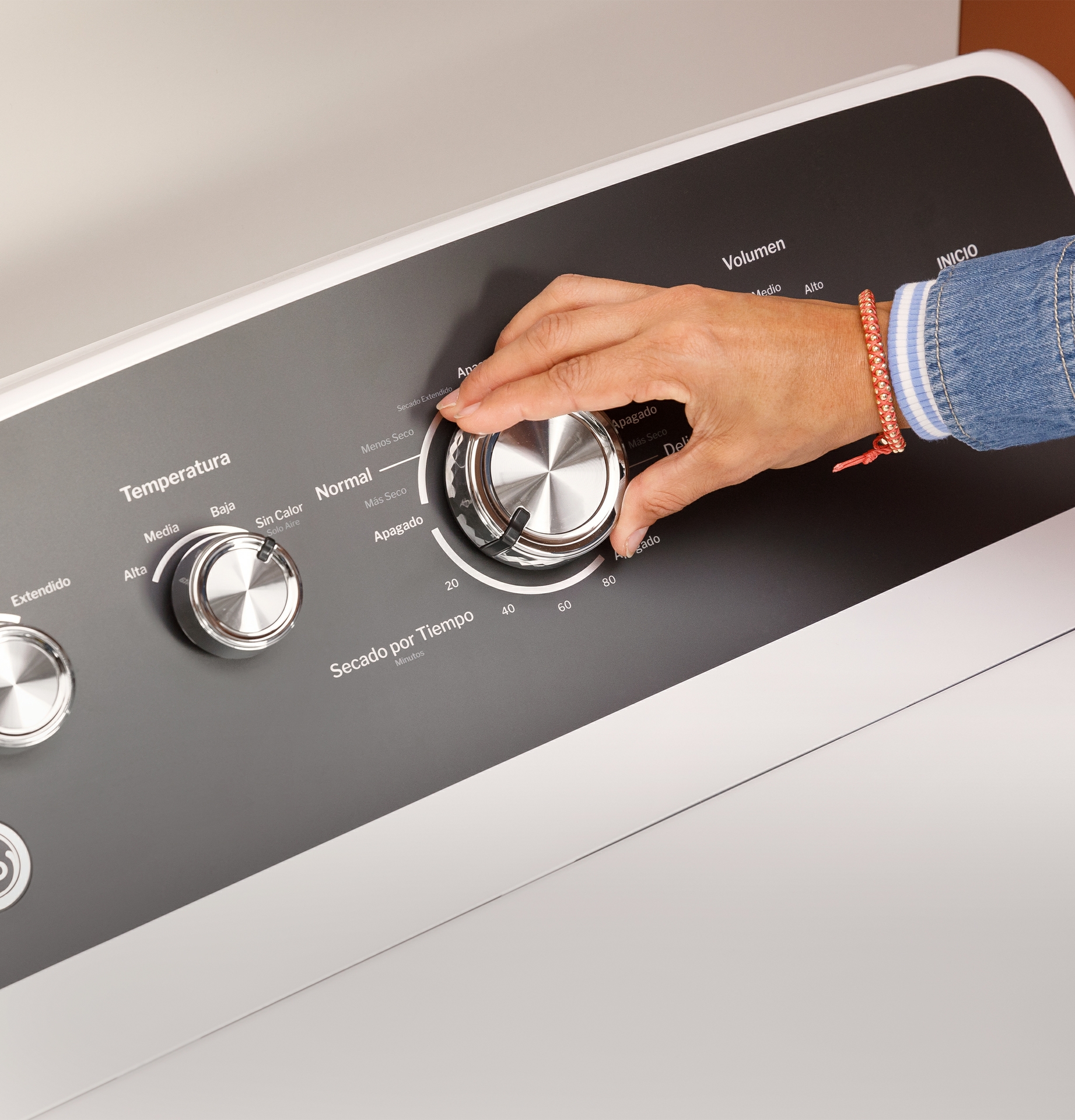 GE® 4.5 cu. ft. Capacity Washer with Spanish Language Panel and Soaking and Agitation Wash Modes and the GE® 7.2 CU. FT. Capacity with Spanish Language Panel Aluminized Alloy Drum Electric Dryer 
